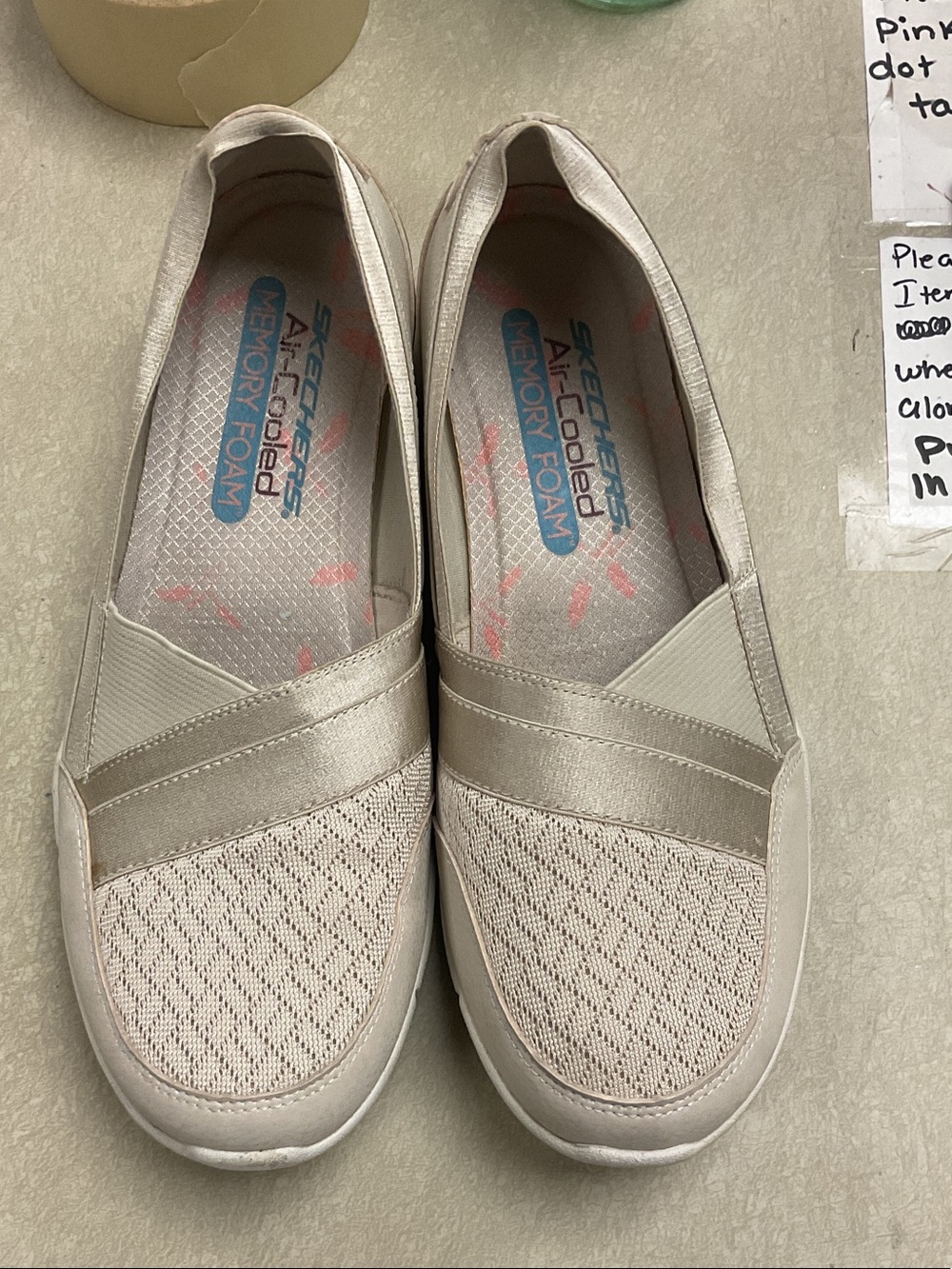 Skechers Women's Light Beige Slip-On Memory Foam Flats size 7
